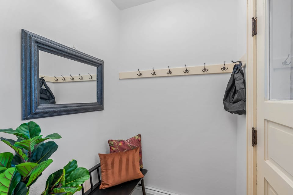 N57W6508 Center St - Cedarburg-31