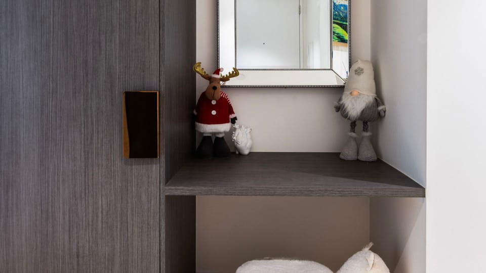 Small study nook perfect for quick work or makeup prep.