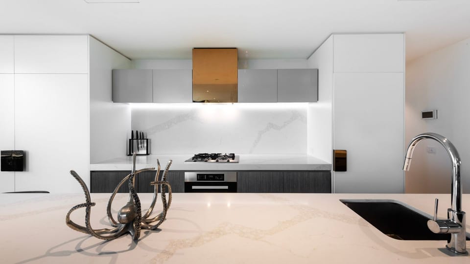 Spacious kitchen island ideal for cooking and entertaining.