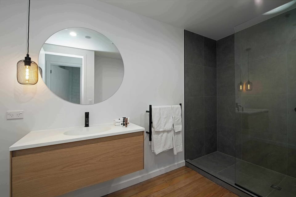 Main Bathroom