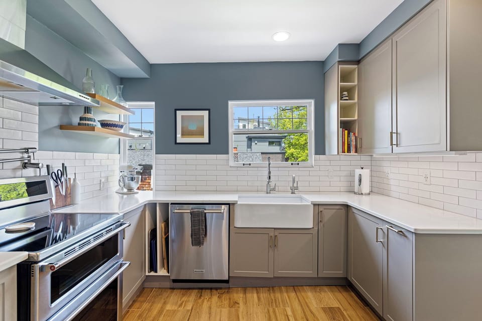 Remodeled and fully stocked with all you could need, including an air fryer, blender, cooking supplies, spices, etc.