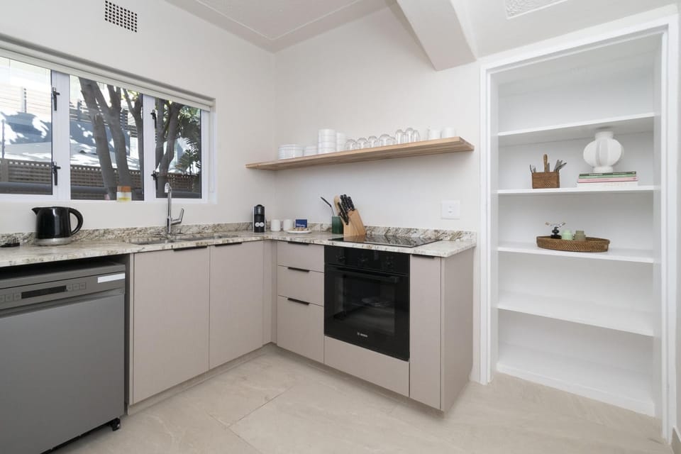2 Bedroom Kiandra Sea Point Apartment Near Beach (33358)