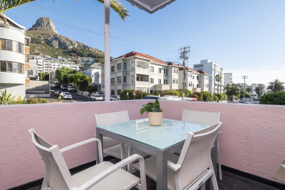 Kiandra Bantry Bay 3-Bed – Steps from Promenade (33390)