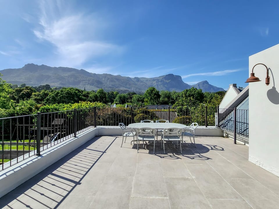 Constantia 5BR - Garden, Pool & Playground (33096)