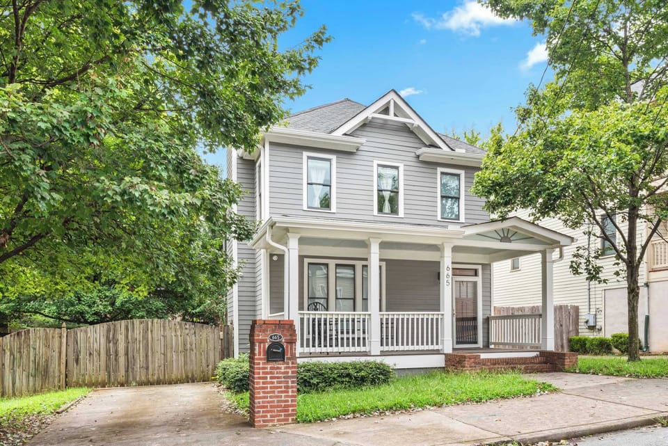 Perfect for Large Groups • Book Both Homes