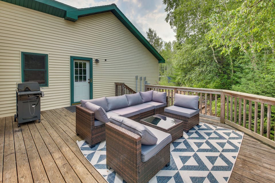 Furnished Deck