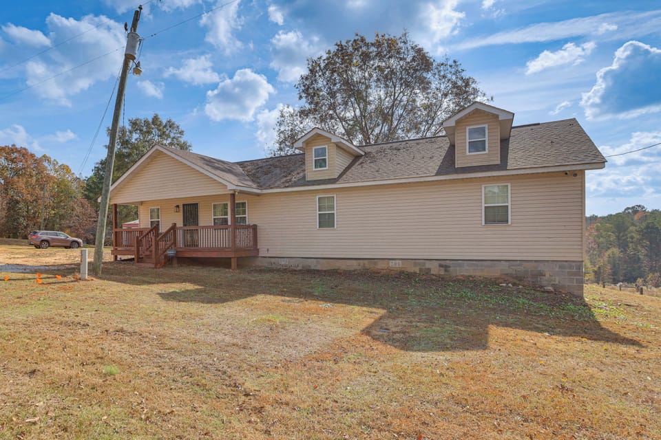 Boligee Vacation Rental | 3BR | 2.5BA | Steps to Enter | 2,000 Sq Ft