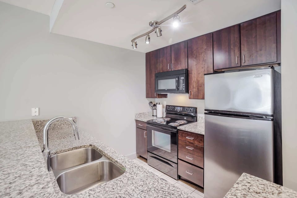 Fully equipped kitchen