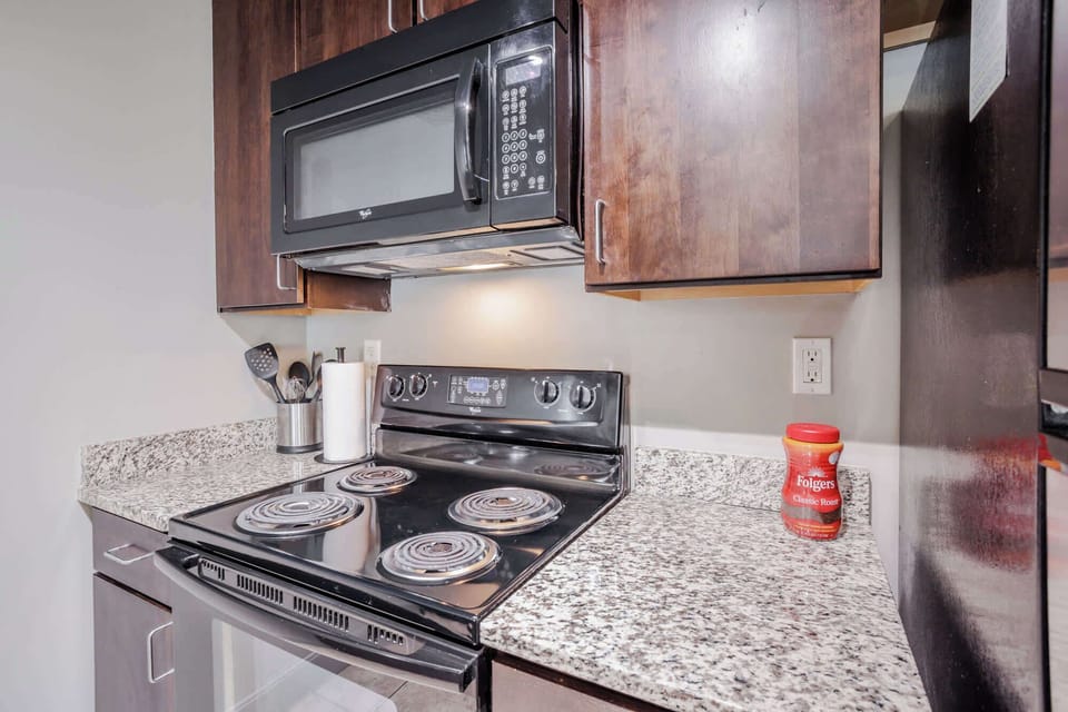 Fully equipped kitchen