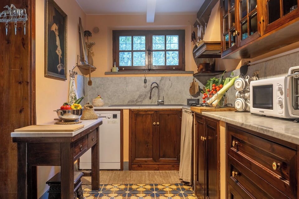 Autumn, Kitchen, Spring, Summer