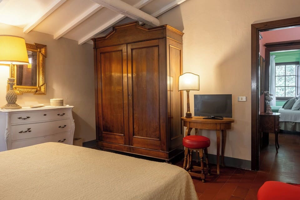 Autumn, Bedroom, Spring, Summer