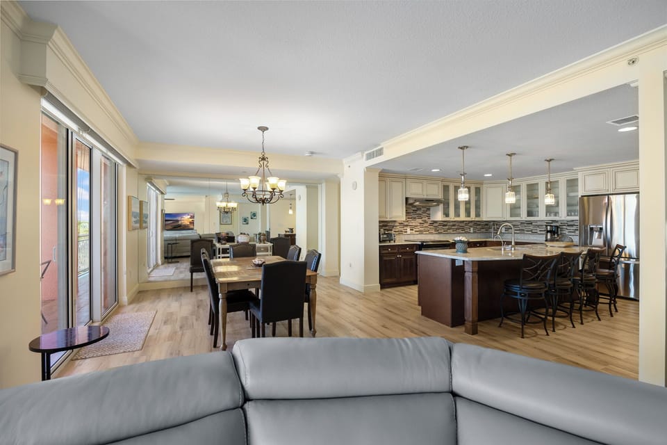 Breakfast bar seats 3