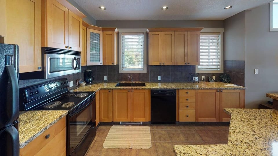 Kitchen with Island