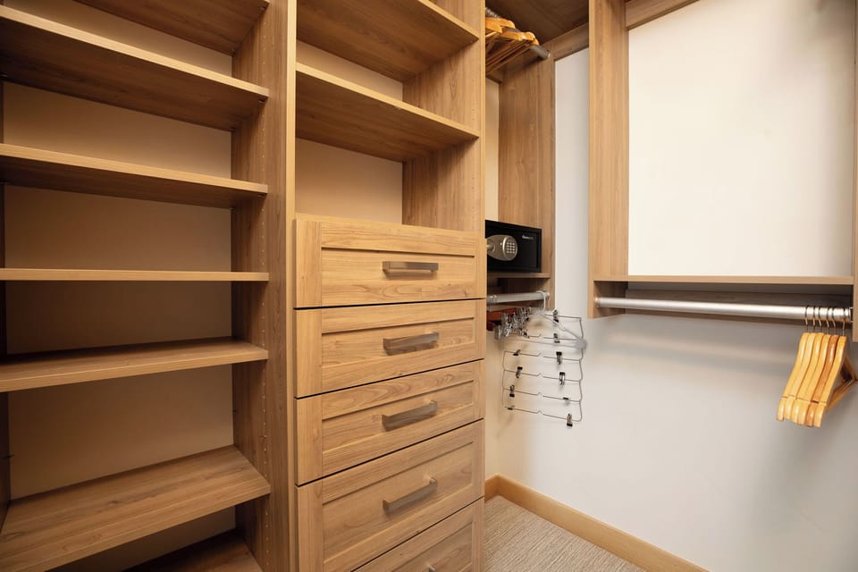 Built-in closet storage keeps your belongings organized throughout your stay