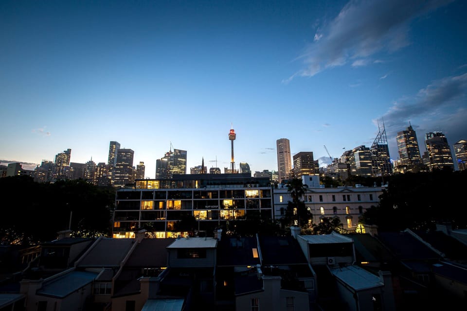 Evening Skyline:
Magical evening views from your Palmer Street retreat. Watch as the Sydney skyline illuminates at dusk, with the iconic Sydney Tower commanding the horizon. Urban living at its finest.