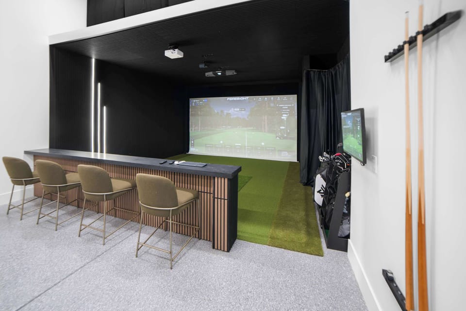 Practice your swing or enjoy interactive games in this state-of-the-art golf simulator room.