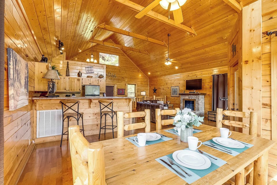 Bright wood accents create the perfect ambiance for memorable meals!