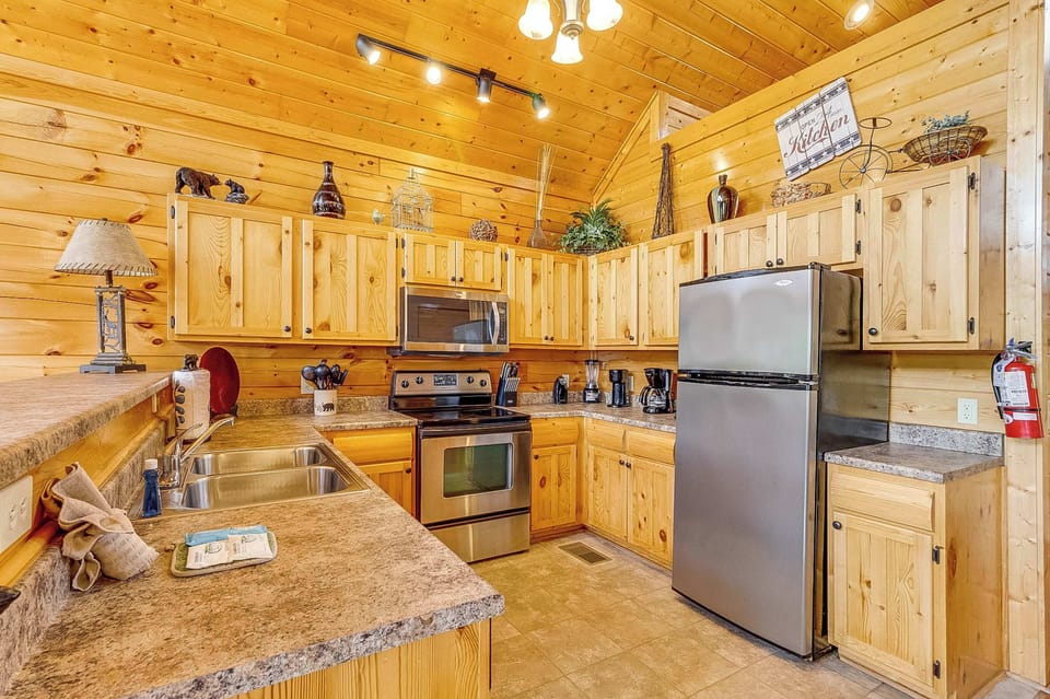 Your kitchen delight awaits. Complete with a modern appliances and rustic charm await your culinary adventures!