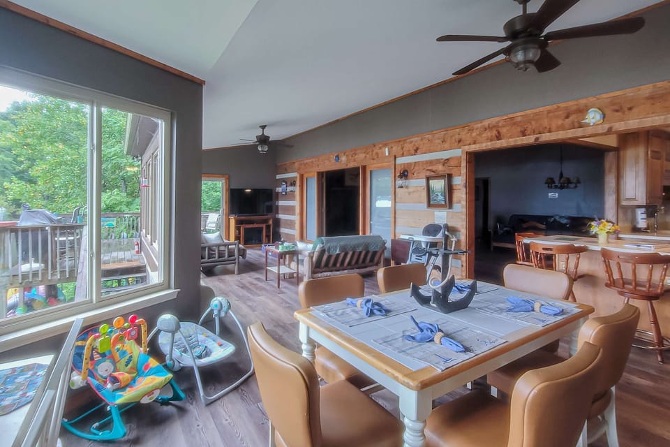 Enjoy gathering around the table or relaxing with nature views!