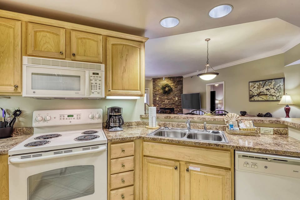 Whip up local flavors in this sunny, fully-equipped kitchen with modern appliances!