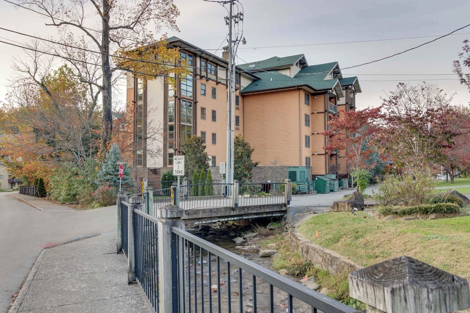 Nestled among vibrant foliage, enjoy stunning views and serene outdoor spaces!