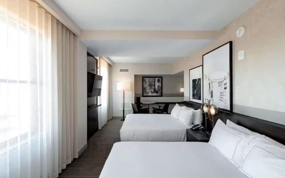 Unpack, work, and relax in an airy, well-zoned room.