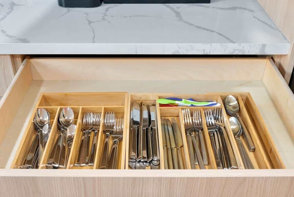 Silverware 