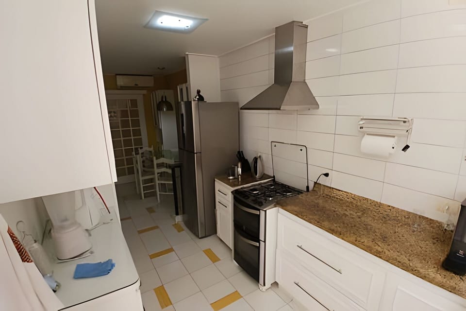 Kitchen or kitchenette,Dining area