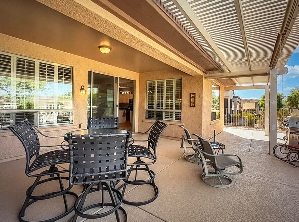 Patio with Grille