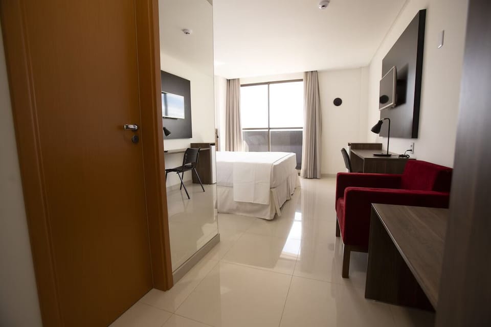 Unit with Queen Bed