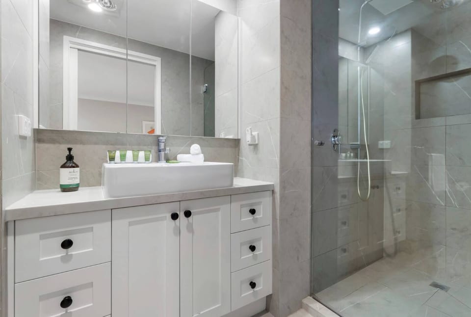 Ensuite bathroom