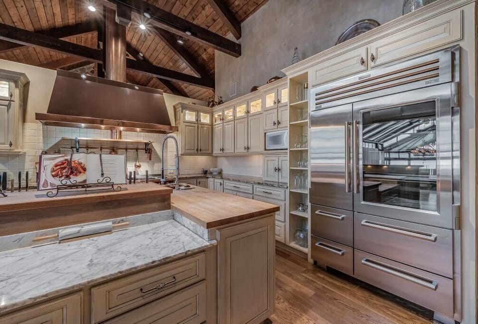 State of the art kitchen appliances 