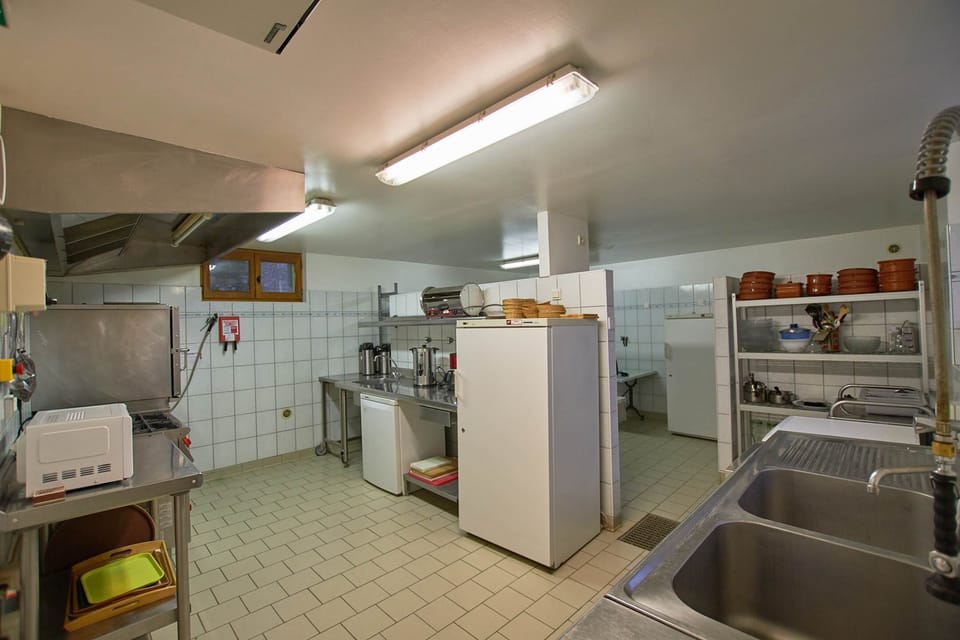 notre cuisine professionnelle est à votre disposition en gestion libre