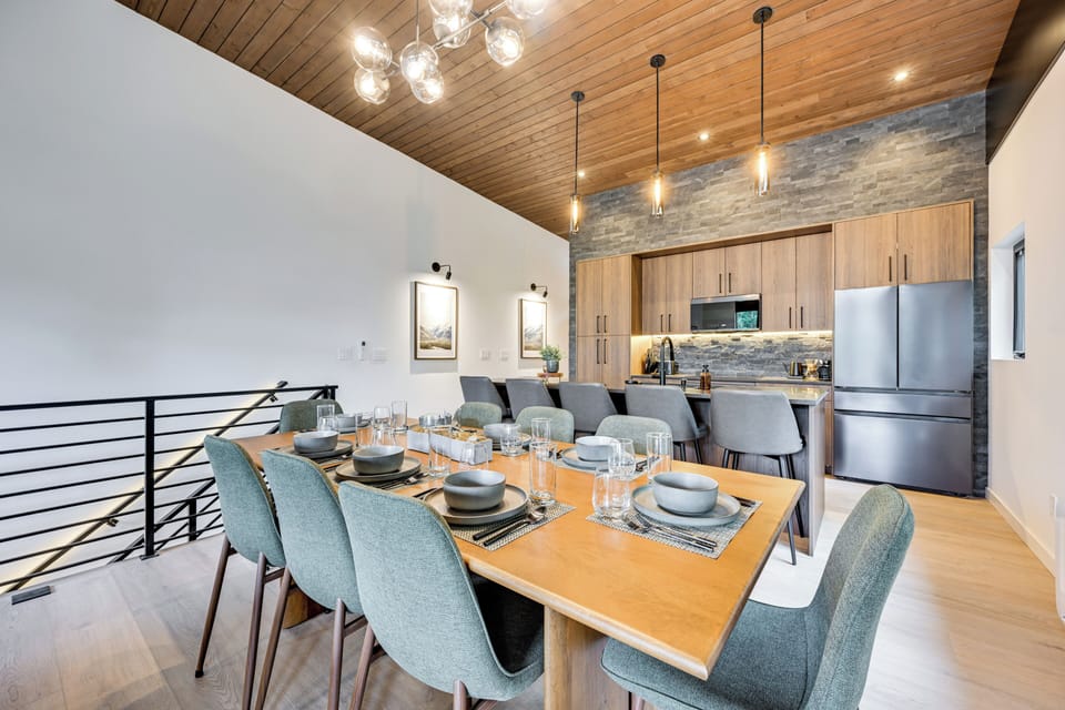 Dining Area | Kitchen | 3rd Floor