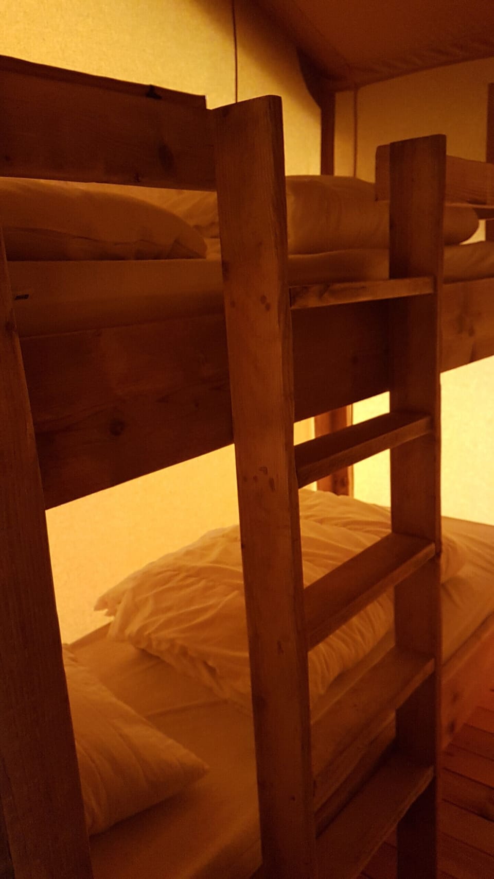 Bedroom double bed