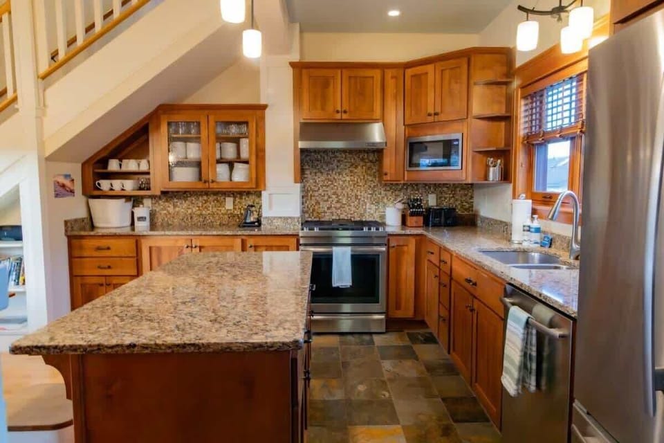 Upscale kitchen
