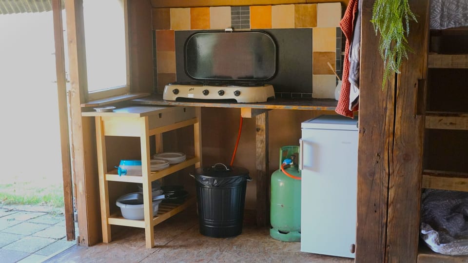 Camping Ont Moeten - Romney Lodge - kitchen