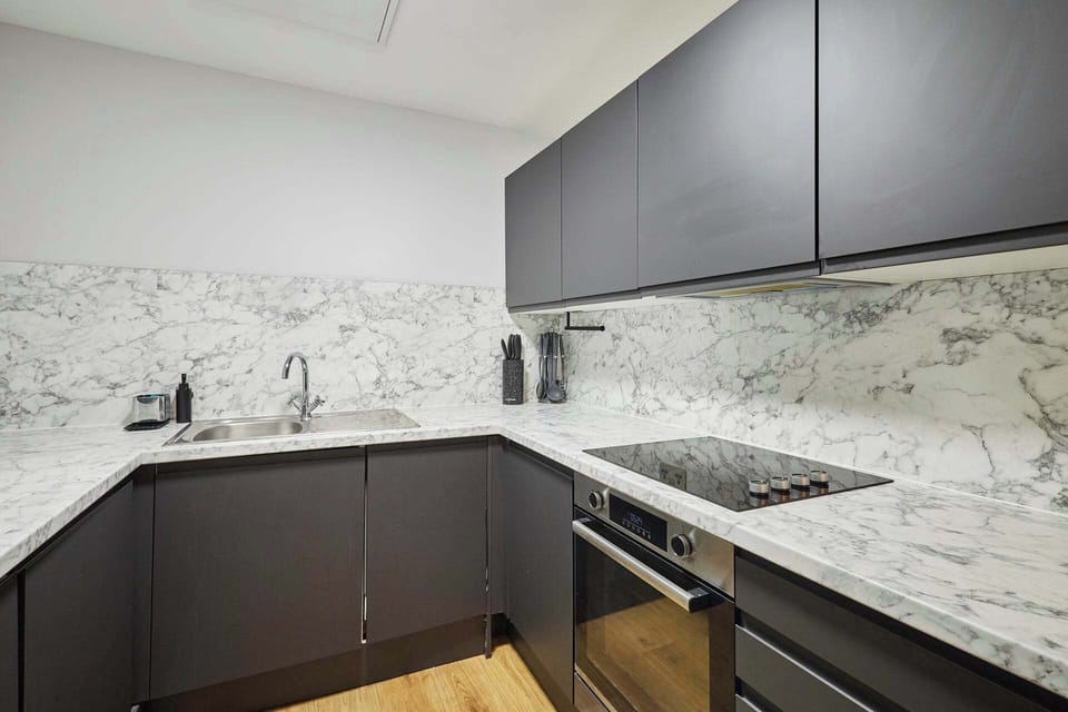 Apartment 9 Stanley Street, Liverpool - Host & Stay