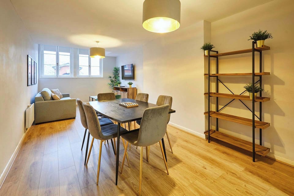 Apartment 9 Stanley Street, Liverpool - Host & Stay