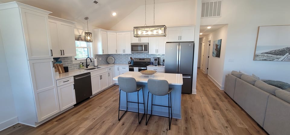 Fully equipped kitchen.