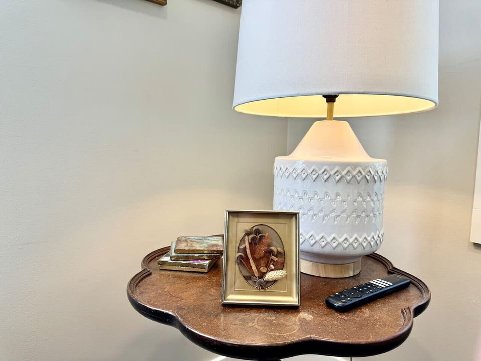 Lighting and décor that welcome you home after trail adventures.