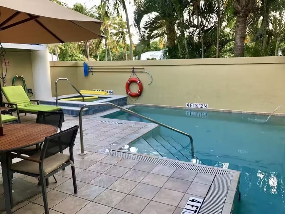 Villa private pool and hot tub