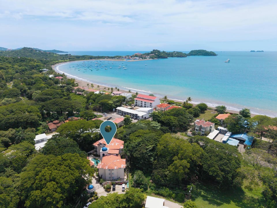 Enjoy the Pacific and a great location !