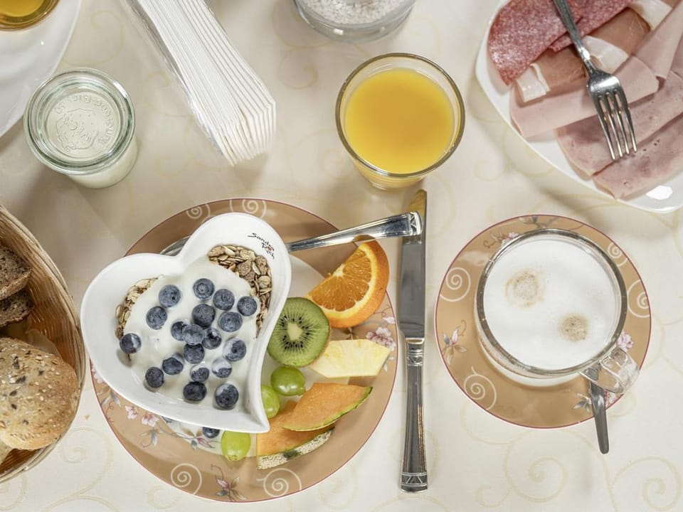 Breakfast meal