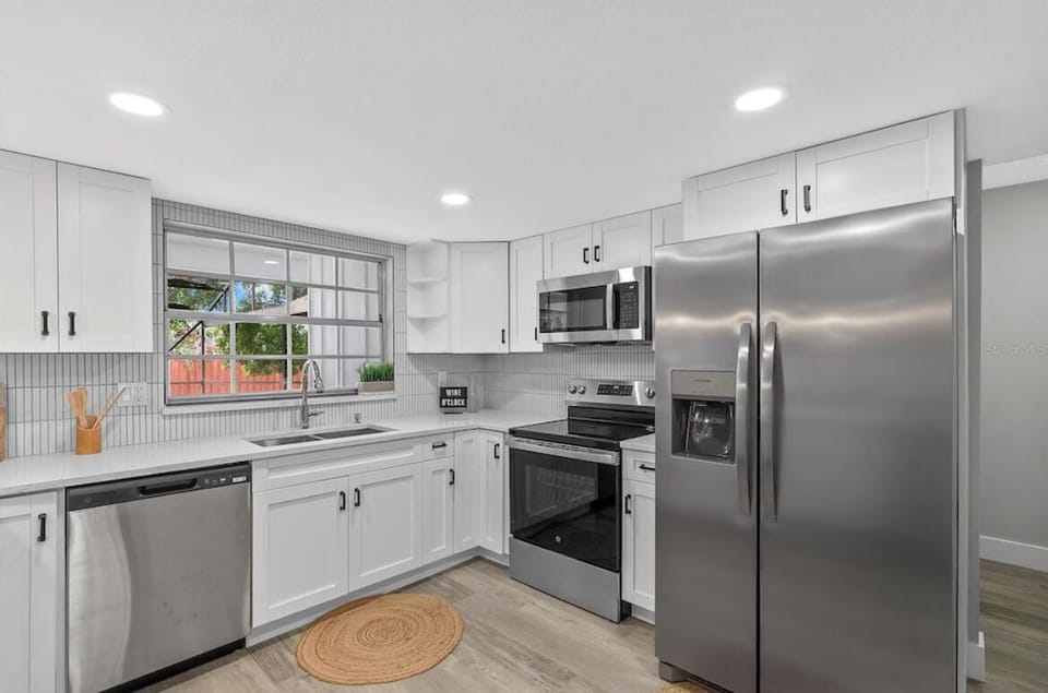 The spacious kitchen