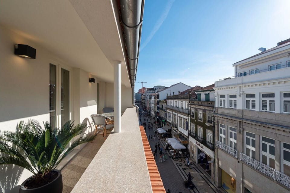 Incredible terrace overlooking Porto's iconic Santa Catarina street