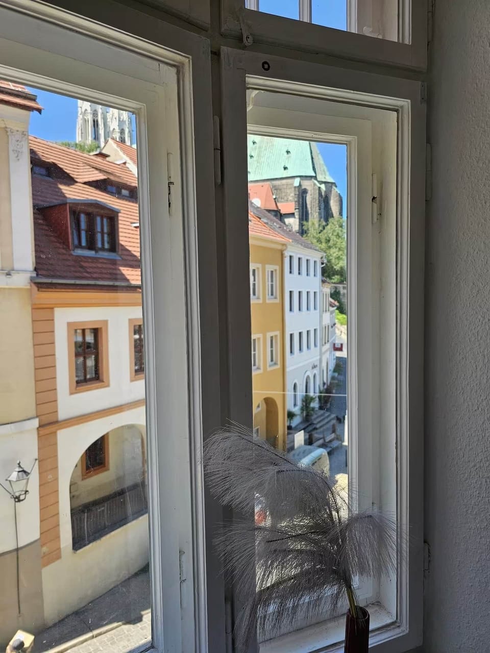 Toller Fensterblick zur Peterskirche und auf der anderen Seite zur Neiße