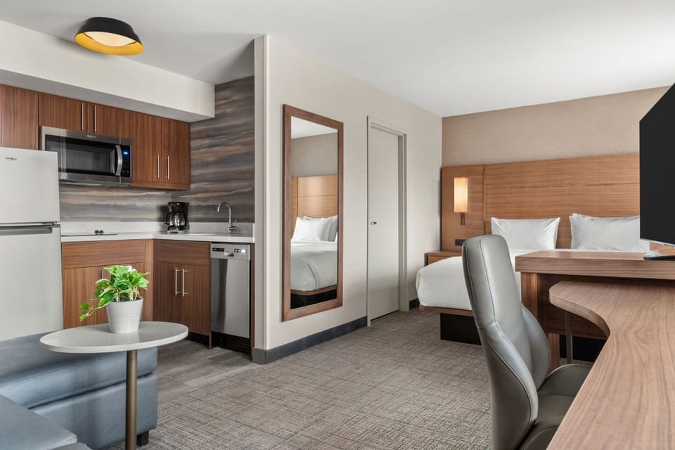Bedroom. Interior and views may vary based on location and availability.