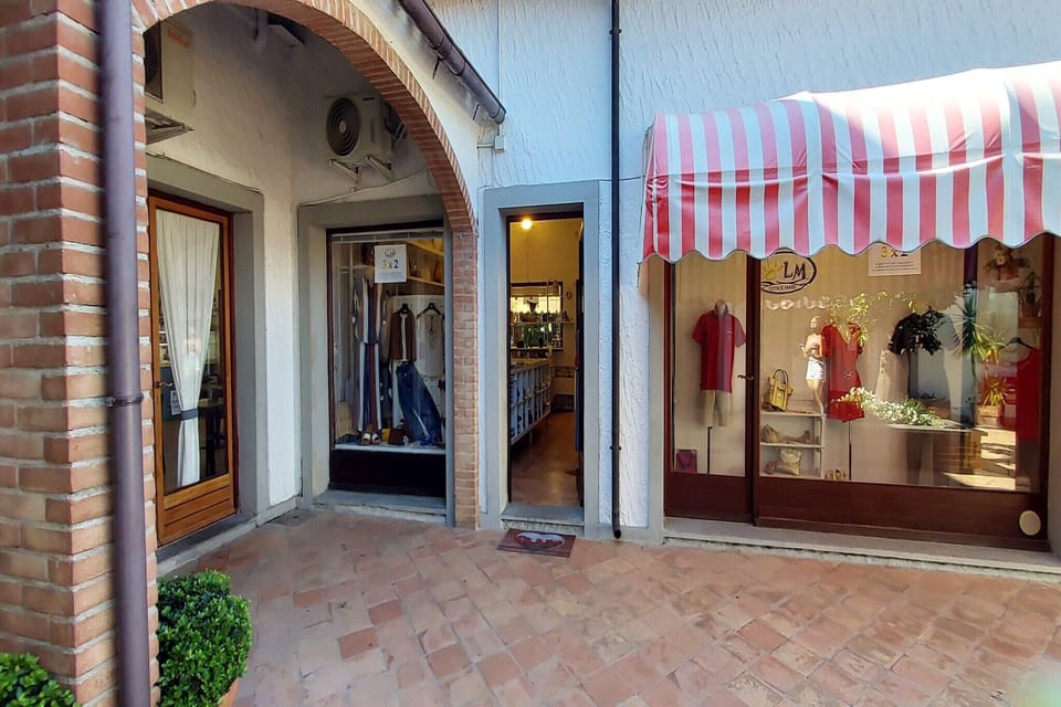 Entrance / Reception