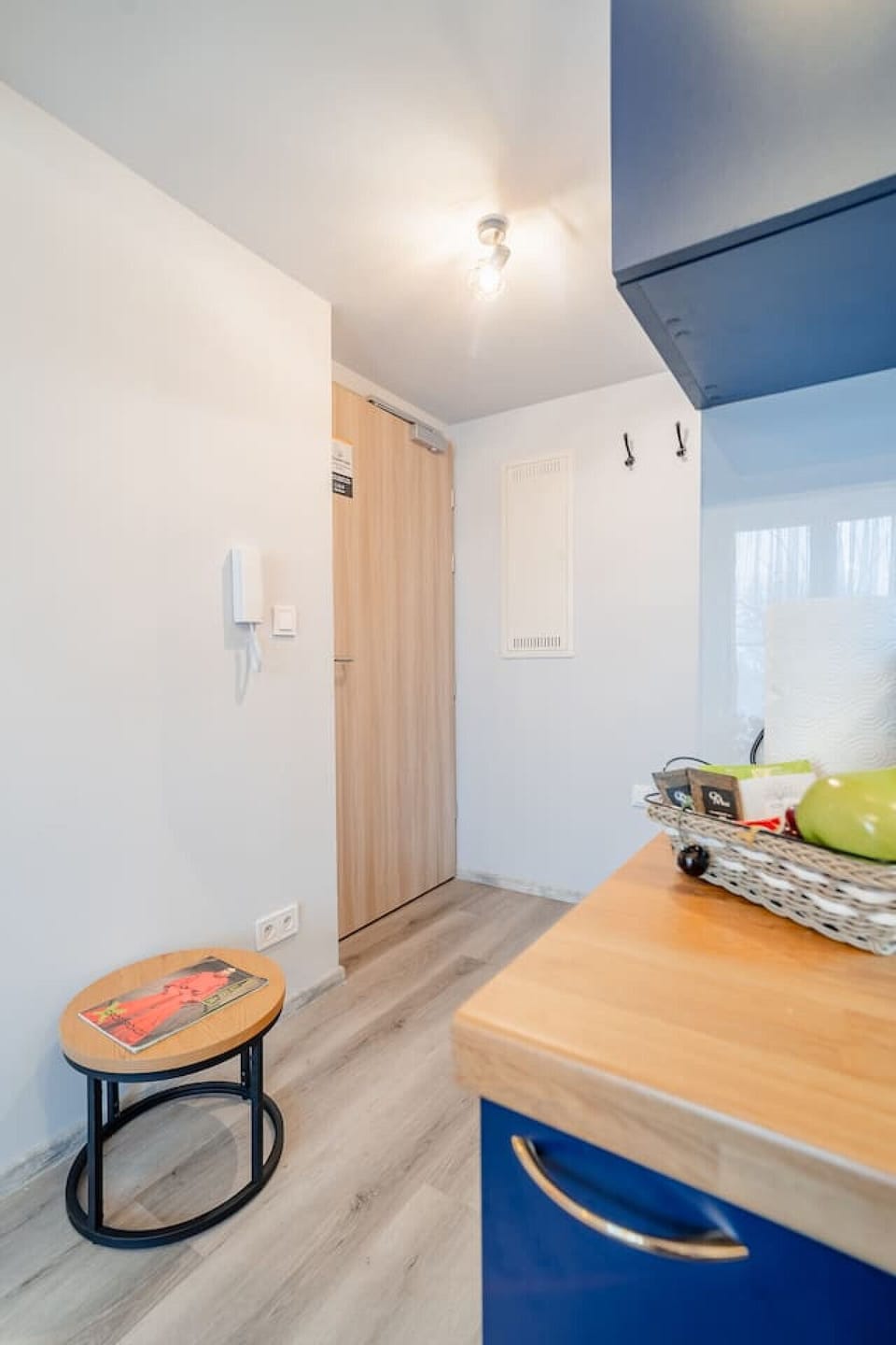 Exclusive Kitchenette | Book Now with RENTUJEMY